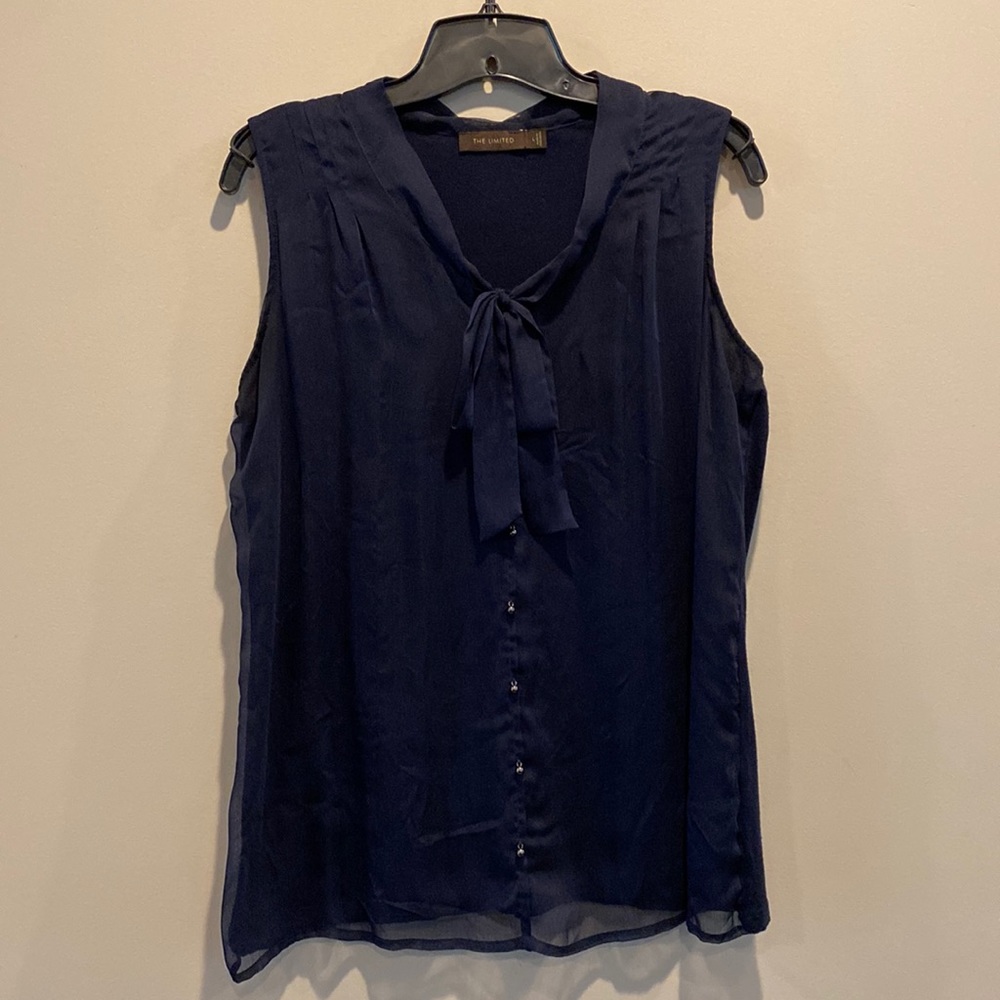 The Limited sleeveless blouse w/ chiffon front tie & button down accent in front